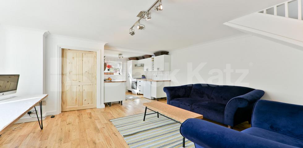 			UNDER OFFER, 2 Bedroom, 1 bath, 1 reception Ground Floor Flat			 Stanstead Road, Forrest Hill